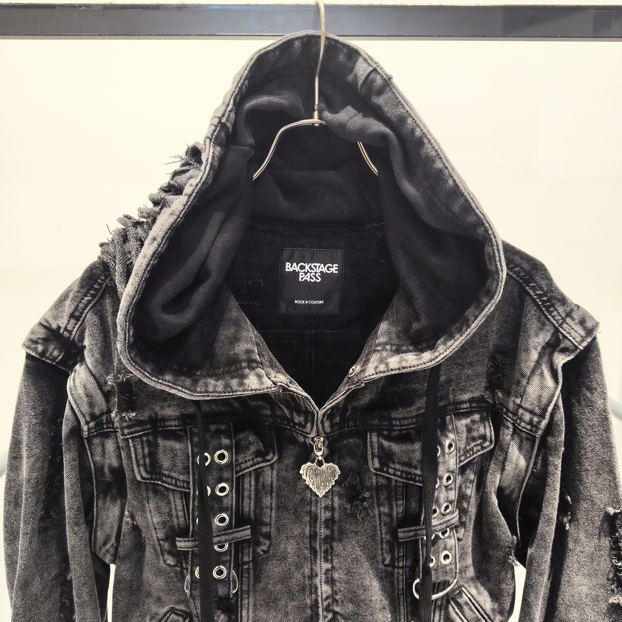 BUFFALO BOBS金沢フォーラス店 on X: 