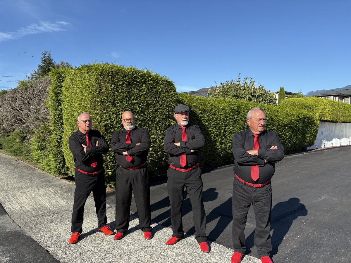 When the beer is inside and I have the key and running behind schedule- funny @HamiltonSound