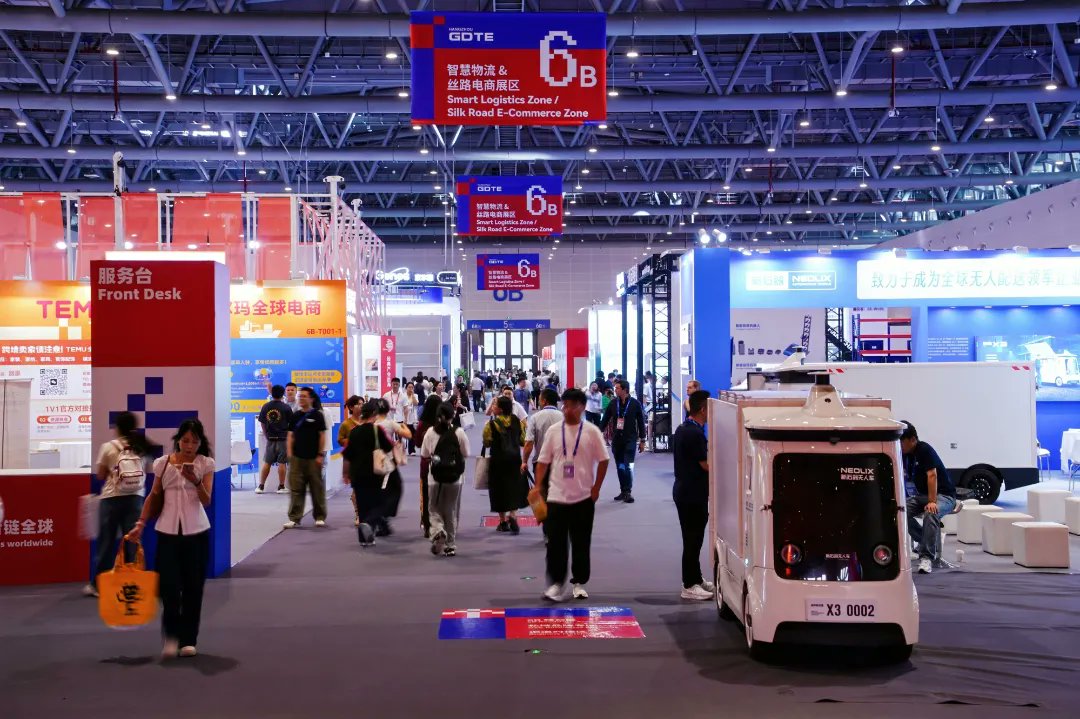 zhu_alice50849's tweet image. 🚀 Debuting this year, the Smart Logistics Pavilion at the Digital Trade Fair showcases AI-driven warehousing, delivery, transportation, and data solutions.  #GDTE  #AI应用 #SmartLogistics #DigitalTradeFair #AIFuture  #GDTEHangzhou