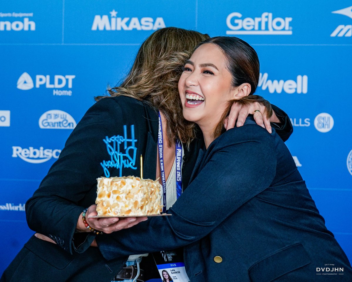 _denisetan's tweet photo. Been a while, but I just have to...📸

It was an absolute honor to have a chance to sit down with Senator @leiladovolei ✨️ We were also able to celebrate her birthday in advance❤️ Catch our exclusive interview on ONE News PH https://t.co/DgAD00634o