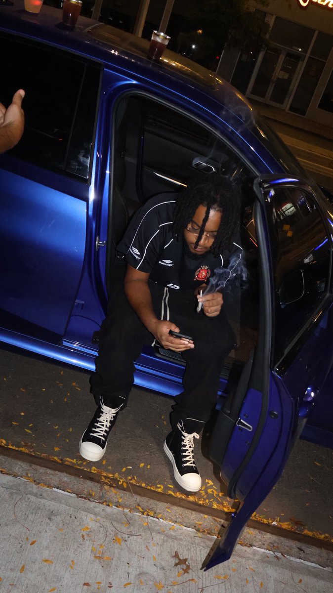 Love love love I know I need me some more of it 🖤