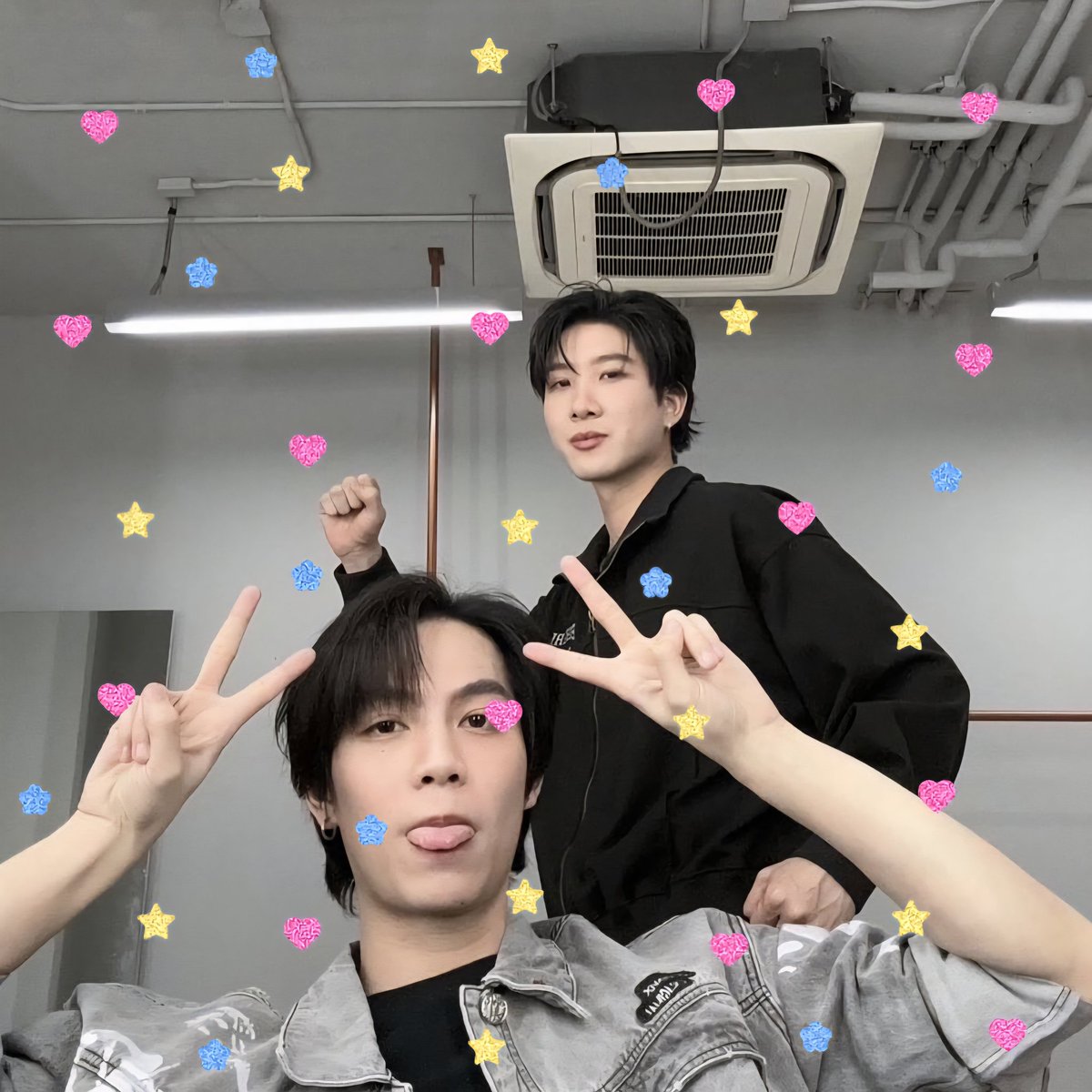 𐙚 Good Morning Sunday , ma love  ֶֶֶָָָ֢֢ ⋆｡˚ ♡ 
ขอให้เป็นวันที่ดีนะคับ มีรอยยิ้มตลอดทั้งวัน พบเจอผู้คนที่น่ารัก ได้ทานแต่อะไรอร่อยๆ อากาศเปลี่ยนแปลงบ่อย พักผ่อนเยอะๆ น้า อย่าเจ็บอย่าป่วย (ෆ˙ᵕ˙ෆ)♡

28 SEP25 MN FirstKhaotung 
꒰˚ʚ #FirstKhaotung  #เฟิร์สข้าวตัง ɞ˚꒱