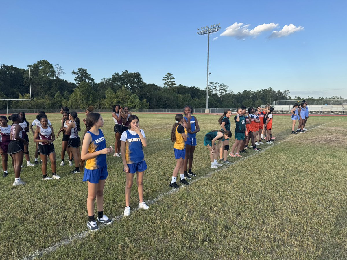 SVMS_Athletics1's tweet image. Great XC meet hosted by Bailey Middle School. Running is our business and business is good!!! 🥇 🥈 🏅 🏆 🐺 #WeOutside #StudentAthletes Please say the STUDENT!