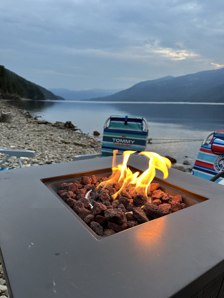 FROGGYJ 🇨🇦 tweet media