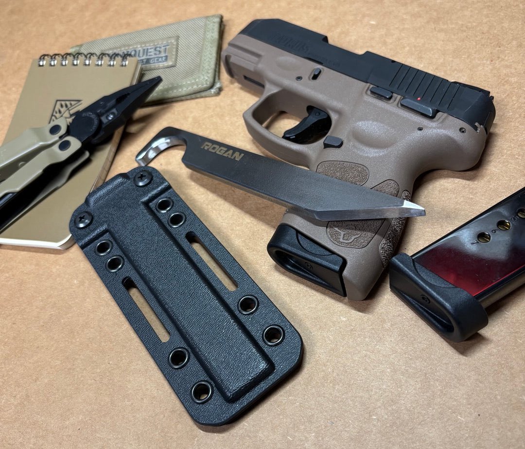 foursome_mil's tweet photo. 本日開催の #Vショー にて
ROGAN Toolの新作

タクティカルツール、販売します！

アウトドアマルチツールから
タクティカルマルチツールに寄せた
かなりストロングなグッズになっています！

シーツ付きで¥16,000で販売です！
Vショー3階会場でお待ちしてます！

#ミリタリー #ビクトリーショー https://t.co/iYz5Uto87b