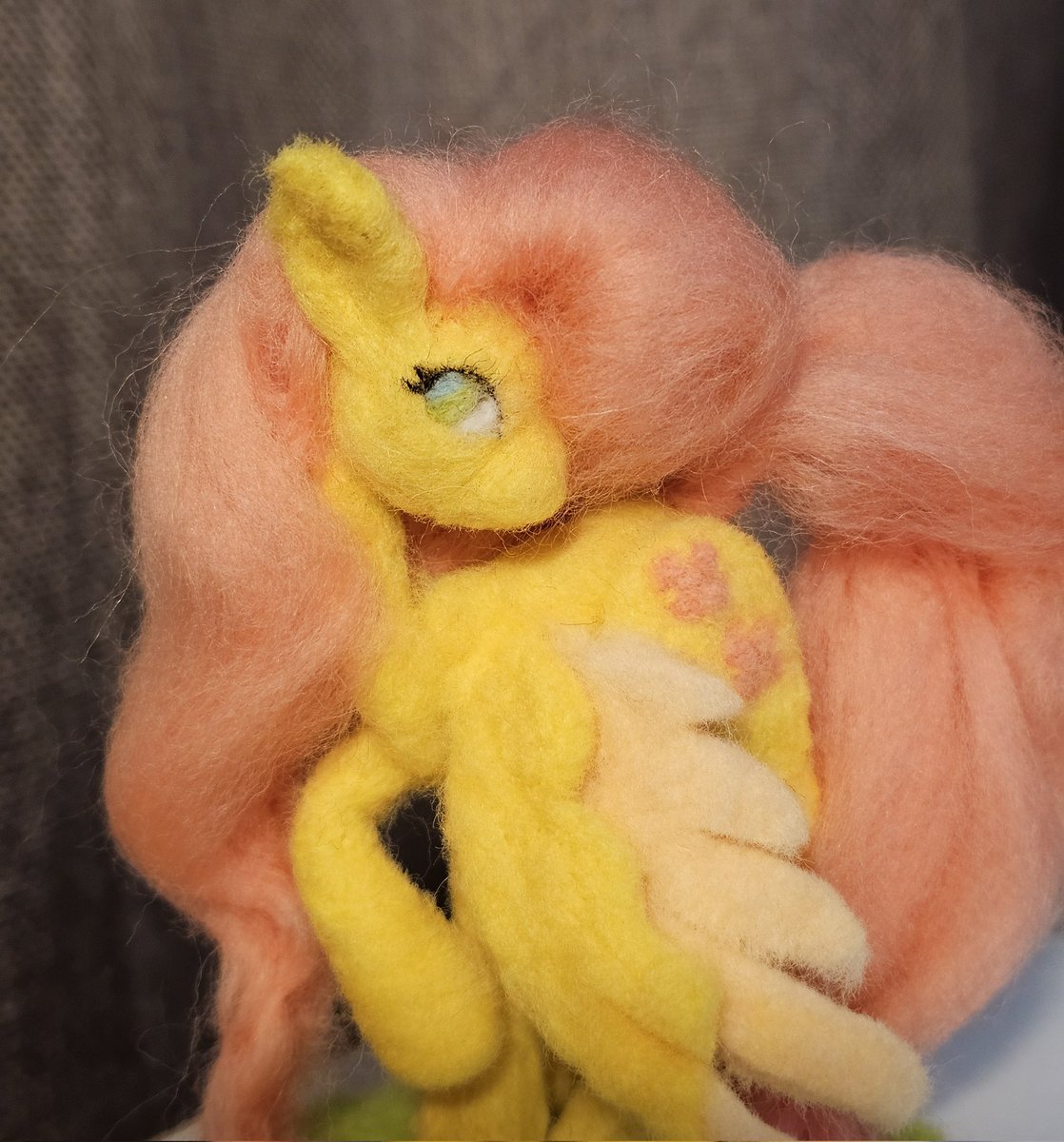SindesBunny's tweet photo. Fluttershy that I made from wool 🦋 https://t.co/lTPJYPOynx