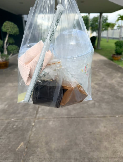 Tanzeem8's tweet photo. 人的自信心一定要逐渐累积，才能在没有80%准备好的情况下，相信自己一定可以做到某些事情，相信有些事情做不到也没关系，相信自己掌控得住当下，也相信自己或许有能力做点别的 #LibertyCatsApp #Crypto #NFT #LibertyCats #web3 https://t.co/rAsIz9Ha6H