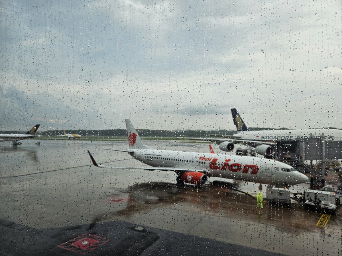 Good to be back in Singapore! What's up with this rain though 🤯