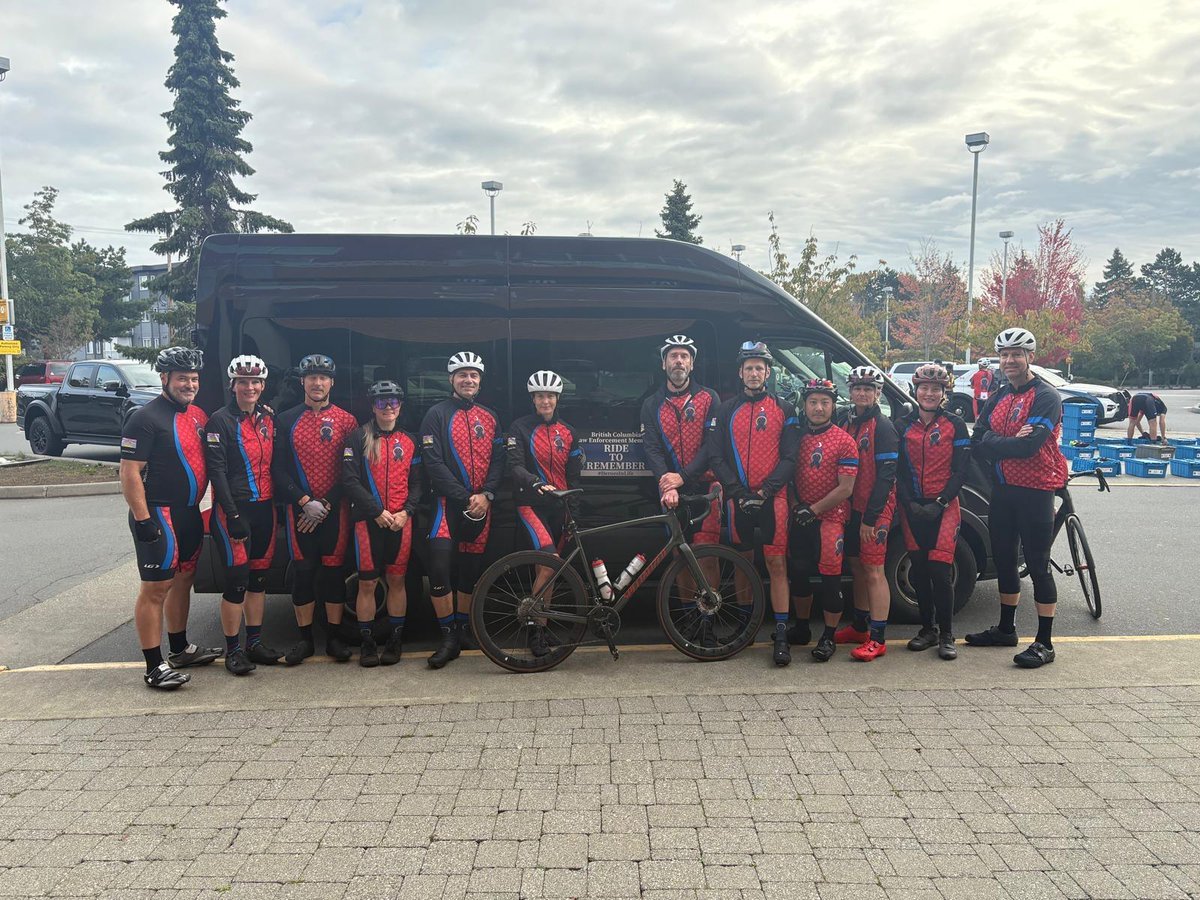 TY to all <a href="/VancouverPD/">Vancouver Police</a> &amp; partner #police officers for honouring our sisters &amp; brothers <a href="/BCLEMemorial/">BCLEMemorial</a>  who made the ultimate sacrifice serving our country &amp; communities.
#ride2remember #run2remember
<a href="/VPDHorses/">VPD Mounted Unit</a>
