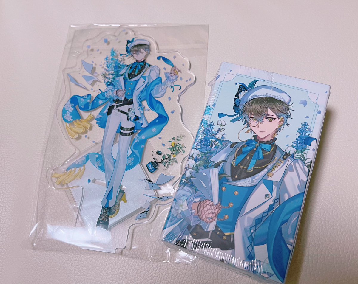 なんか見覚えのないもの届いてたから開けたらこれ🥹