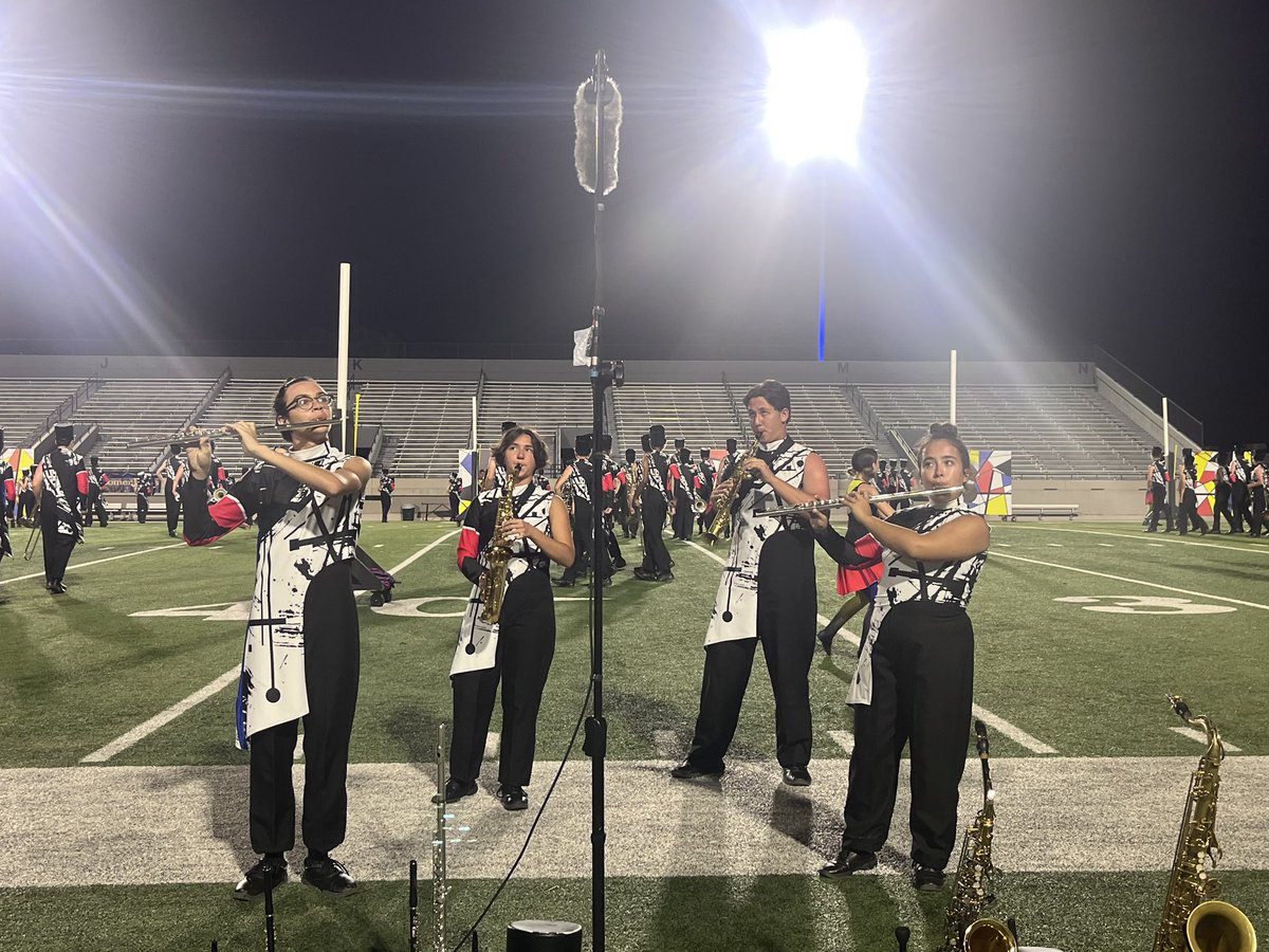 HEB Marching 🎶 tweet media