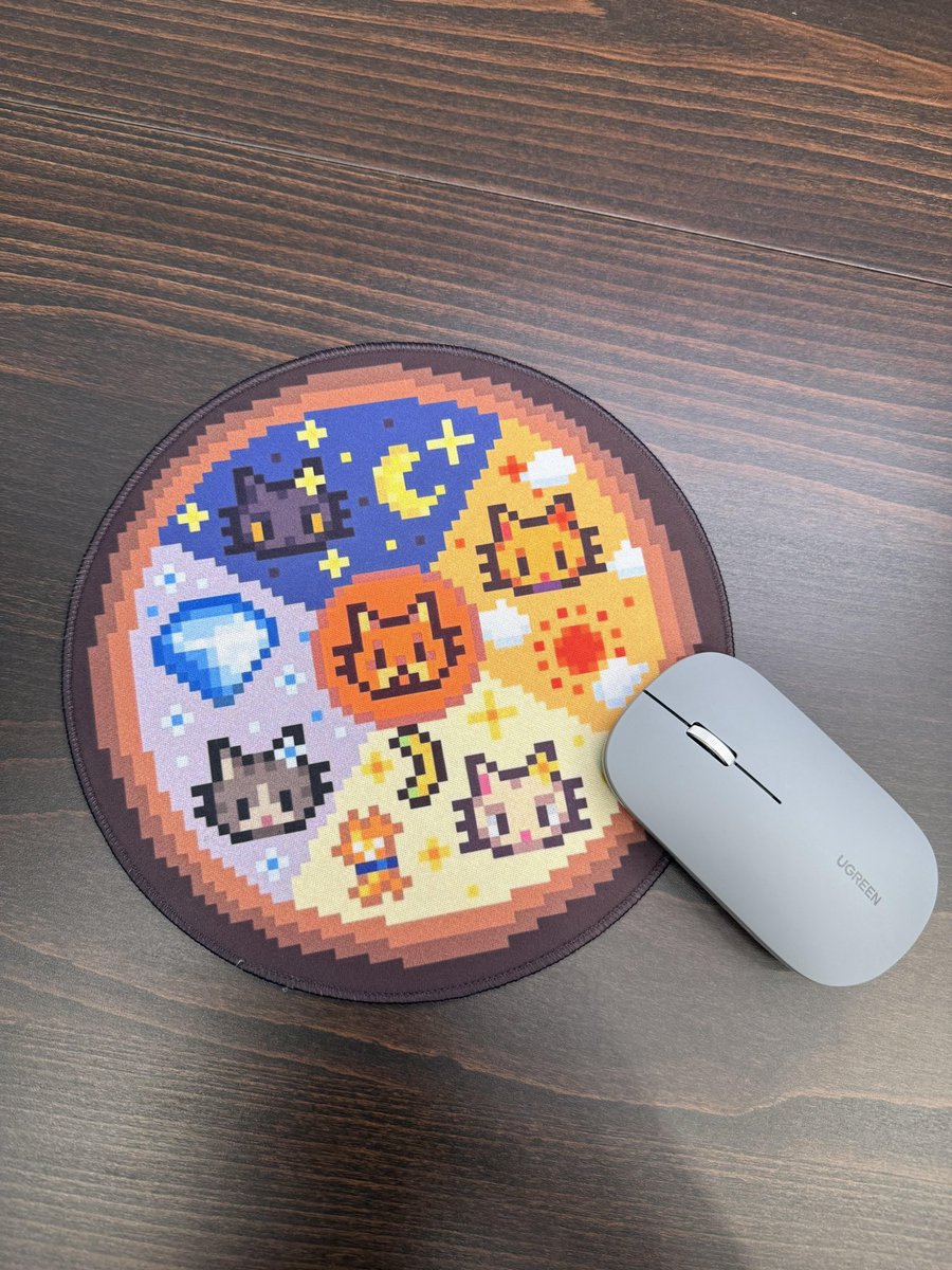 monasute1972's tweet photo. Our perfect Stardew Valley mousepad prototype is here!🥳 No more curled edges, plus a generous thickness for superior comfort. 💝The colors are crisp and vibrant!

 👉Available Sizes
• Small: 220x220mm
• Large: 250x250mm
#StarDewValley #merch https://t.co/W0JO8LgCM3