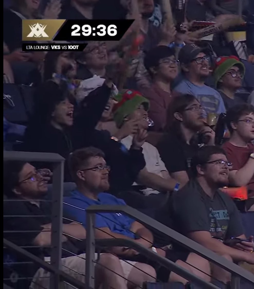 zPureS's tweet image. loved the vibe on #LTA #ltafinals