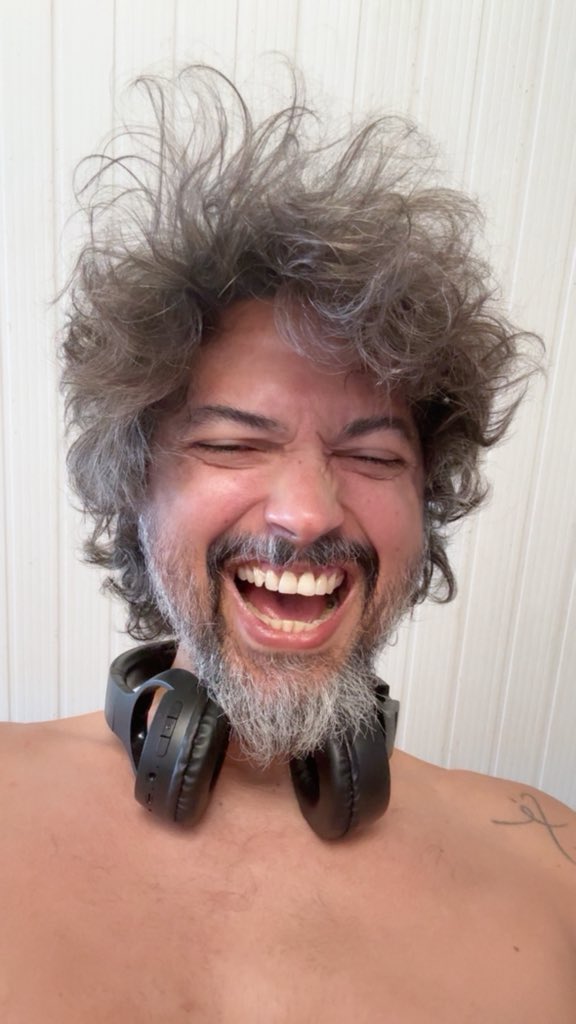 RobertoFirmino's tweet photo. ☺️ https://t.co/4k45FP7Pai