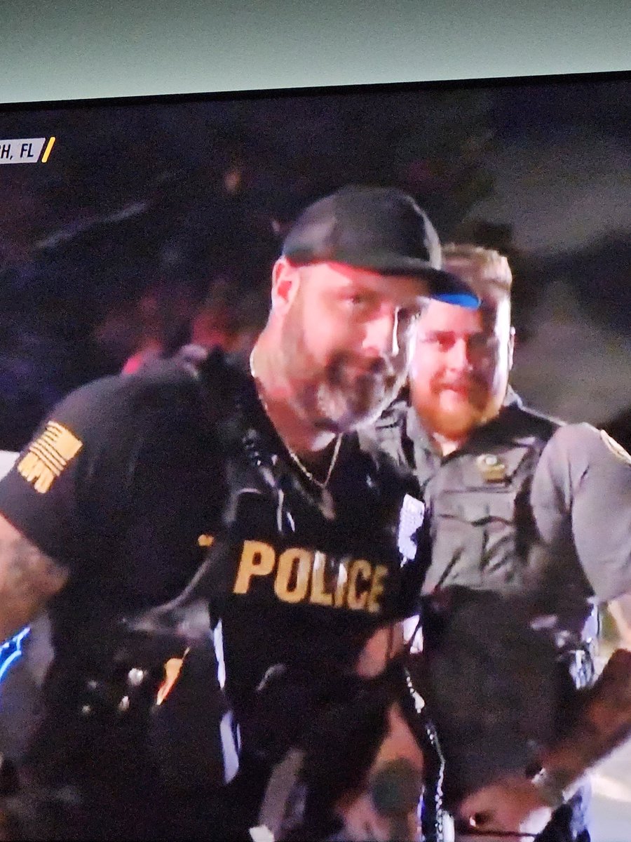 tattoosnparfums's tweet photo. @OnPatrolLive Sgt. Maher's facial expression in response to the subject saying "I didn't do nothing" is EXACTLY my face to my kid when he says that to me. 😂  #OPLiveNation #OnPatrolLive https://t.co/O3EBZkcVY9