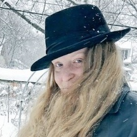 In just 15 minutes the awesome Malda Marlys will be doing a reading at #Flights2025! Come check it out! There’s still time to register if you haven’t yet: flights-of-foundry.org/registration/