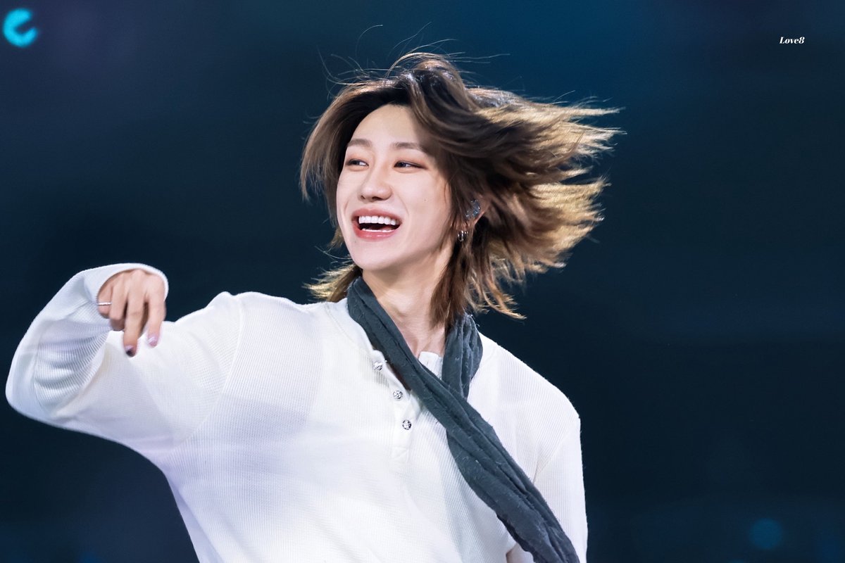 mandygrazi's tweet photo. Vindo aqui para declarar o meu amor por Xu Minghao: 

Te amo https://t.co/HqCOZNY8BE