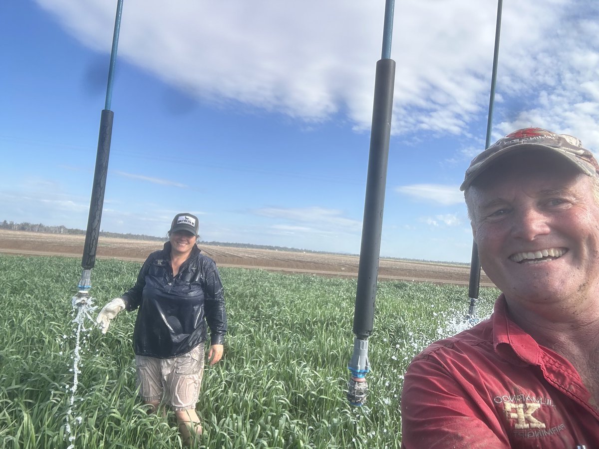 The couple that unblocks lateral nozzles together, stays together 😀