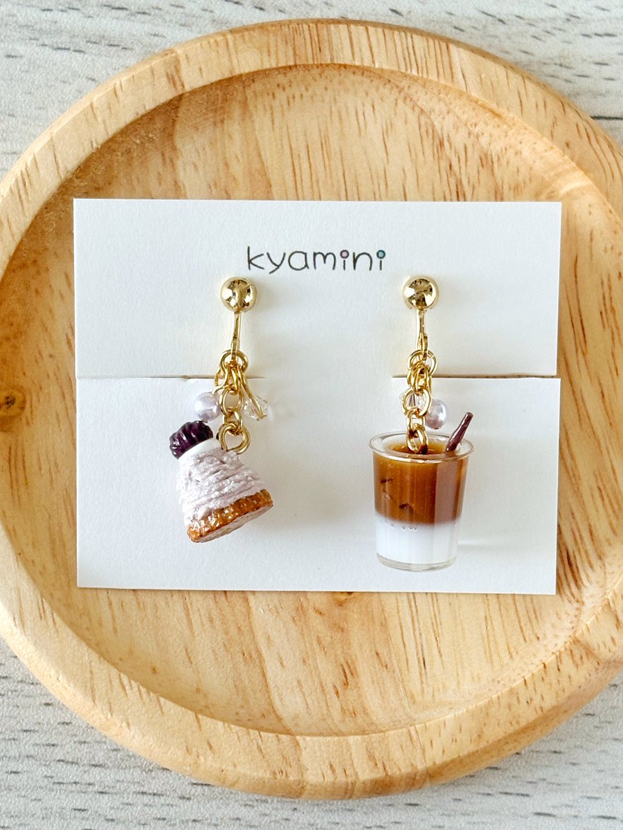 kyamini_mgmg's tweet photo. #一次創作祭り秋の陣2025
新作🌰☕️
モンブランとカフェオレのイヤリング
秋にぴったりな色合いが可愛い作品です♡
12月末まで、Thingslyたまプラーザ東急百貨店に作品を置かせていただいています!
ピアスも納品中です✨
#ハンドメイド #Thingsly #たまプラーザ東急百貨店 #kyamini https://t.co/PiNjneLIo6