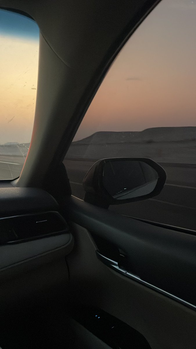 ﴿ وَالصُّبْحِ إِذَا تَنَفَّسَ ﴾
سبحان من تنفس الصبح بأمره، 
اللهم بك أصبحنا وعليك توكلنا وأنت خير الحافظين