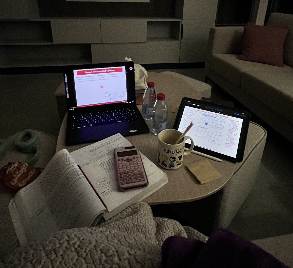 حاليًا ابي أرجع بيتنا أسوي كيكة وأجلس مع خواتي