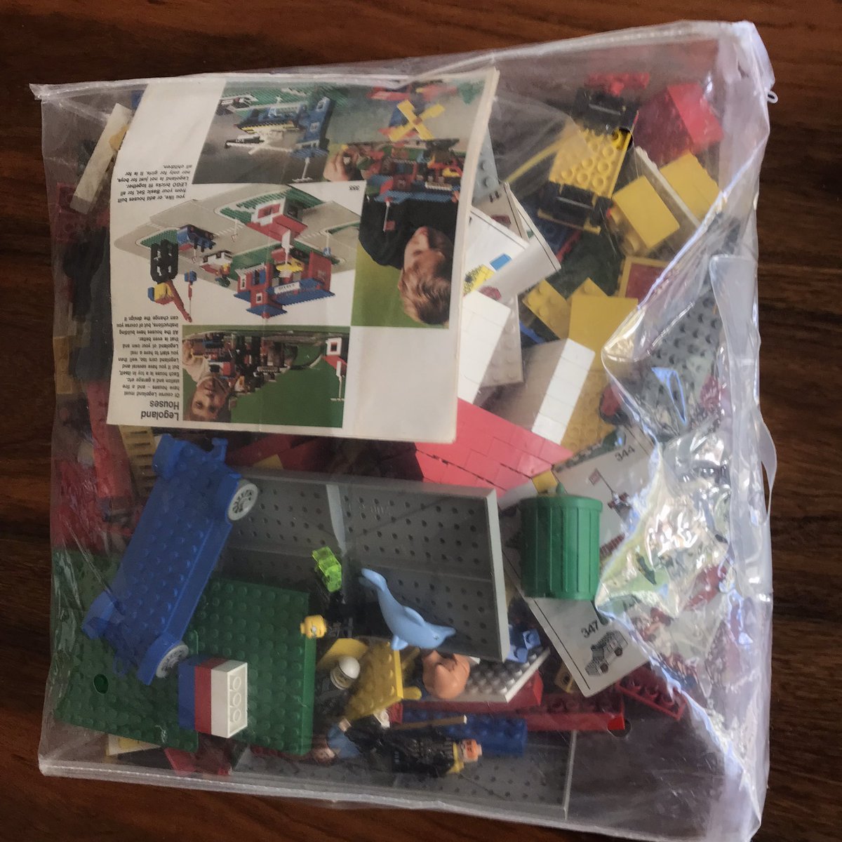 Weird And Retro tweet media