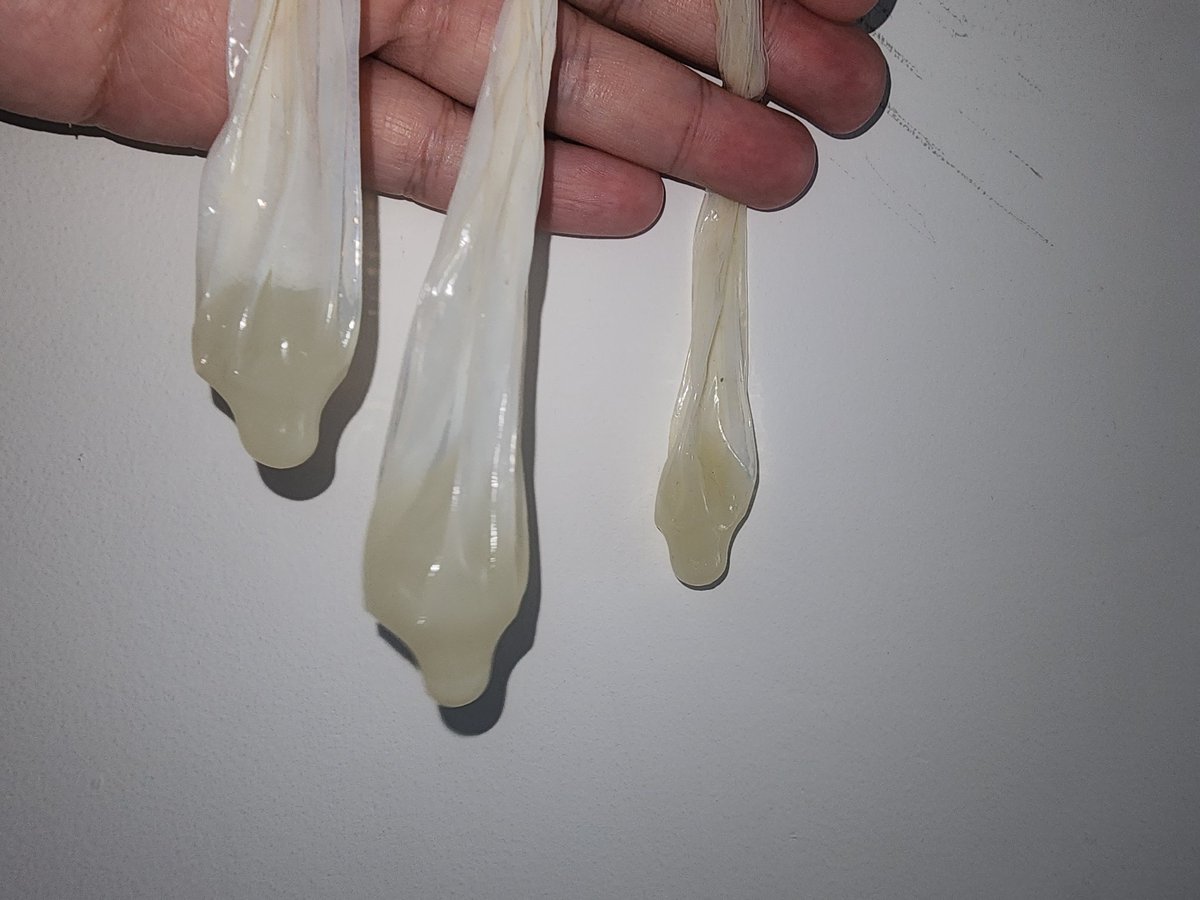 男大，真的是体力好精还多，来大姨妈了还艹逼，一盒套10个，全是血，发x时候不小心把捡时候的图给误删了😶‍🌫️
#男大 #精套 #精液