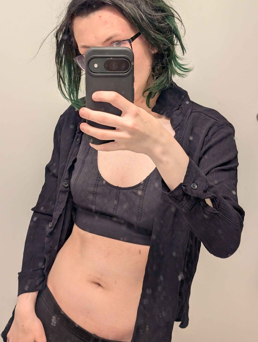 Violetsky's🇨🇦🏳️‍⚧️ E6 Silverwolf haver tweet media