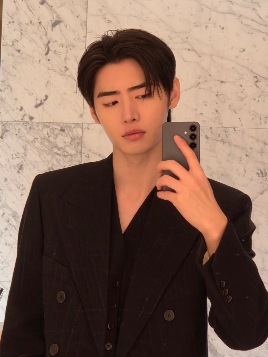 𝑺. tweet media