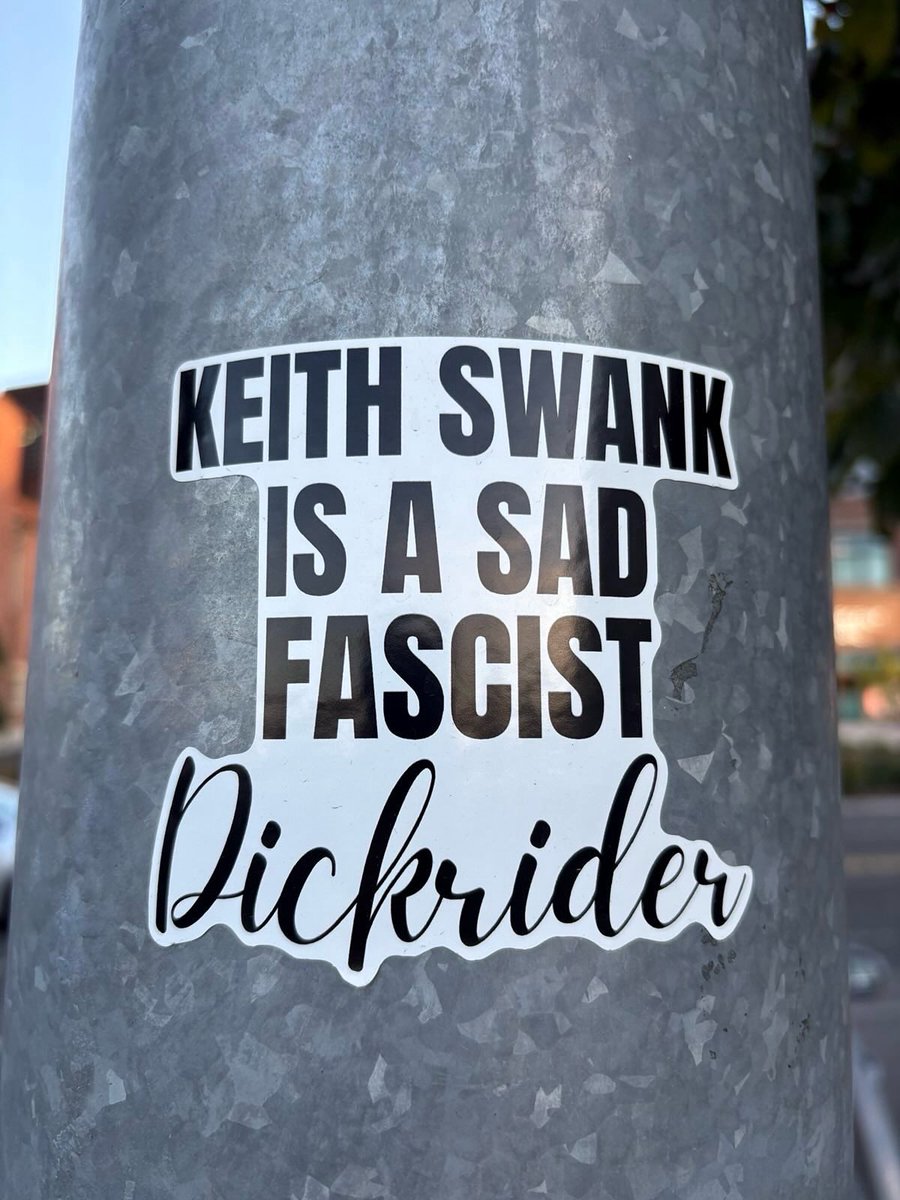 SheriffStank's tweet photo. Who tf posted this outside of @mudbay in Tacoma? You think you’re funny using fonts my wife likes? 😤 https://t.co/y88T13mcd1