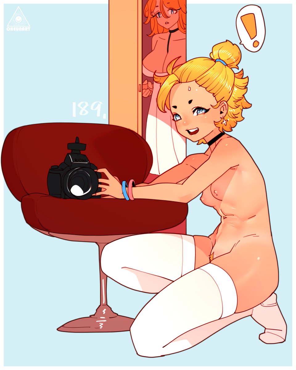 repost. 

Melon sends nudes when Coco visits her mom during Golden Week in Provence, France.
CoCo tries to use her Mom's Camera to send a better Photo. 
And mom barges in 

" Elle est adorable "
"La prochaine fois, tu la ramènes, sinon tu ne reviens pas !"