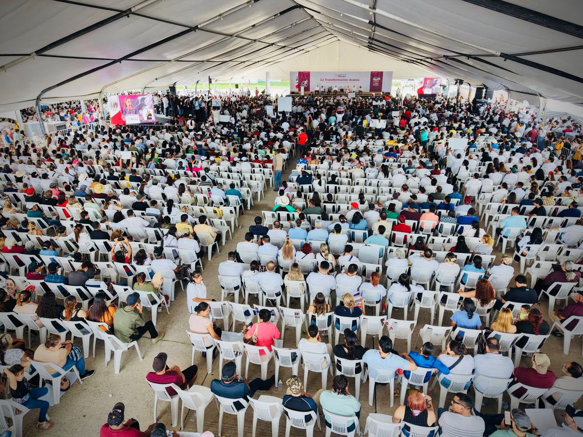 Un día lleno de emoción y esperanza en Sinaloa. La visita de nuestra presidenta <a href="/Claudiashein/">Claudia Sheinbaum Pardo</a>, nos dejó el corazón lleno de energía y compromiso. Fue un honor compartir este momento con nuestro gobernador <a href="/rochamoya_/">Rubén Rocha Moya</a>. Sinaloa y Ahome, están listo para seguir avanzando.