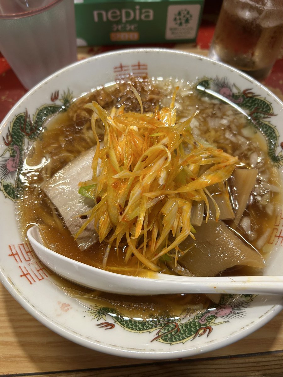 hana25chan's tweet photo. 辛ネギらーめん
 #熱海 #熱海飯店 https://t.co/aVZvOax5mJ