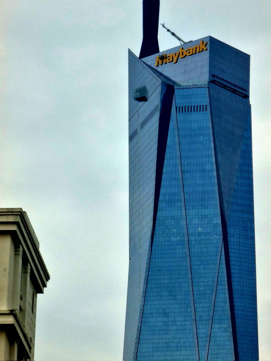 szehoong's tweet photo. The 🌎 world's highest permanent signage on a skyscraper/building/structure! Merdeka118, Kuala Lumpur,Malaysia 🇲🇾

Pics taken by Cheong Sze Hoong Zac on 20th &amp; 25th Sept 2025.
P.S. 4th picture showing the other side, which would soon b another sign as the mounting cld b seen. https://t.co/10oCnw2xtd