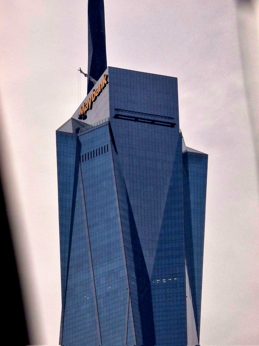 szehoong's tweet photo. The 🌎 world's highest permanent signage on a skyscraper/building/structure! Merdeka118, Kuala Lumpur,Malaysia 🇲🇾

Pics taken by Cheong Sze Hoong Zac on 20th &amp; 25th Sept 2025.
P.S. 4th picture showing the other side, which would soon b another sign as the mounting cld b seen. https://t.co/10oCnw2xtd