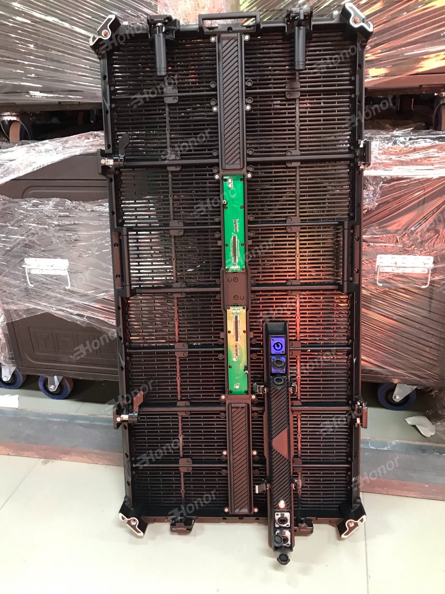 Joycehonorled's tweet image. #transparentledscreen #transparentled #transparentscreen #ledthailand #ledscreenthailand #eventledysia #eventthailand #indoorledvideowall #iposter #ledposterscreen #ledposterdisplay #ledposter #auditoriumled #leddisplay #videowall #videowallcontroller #videowallled