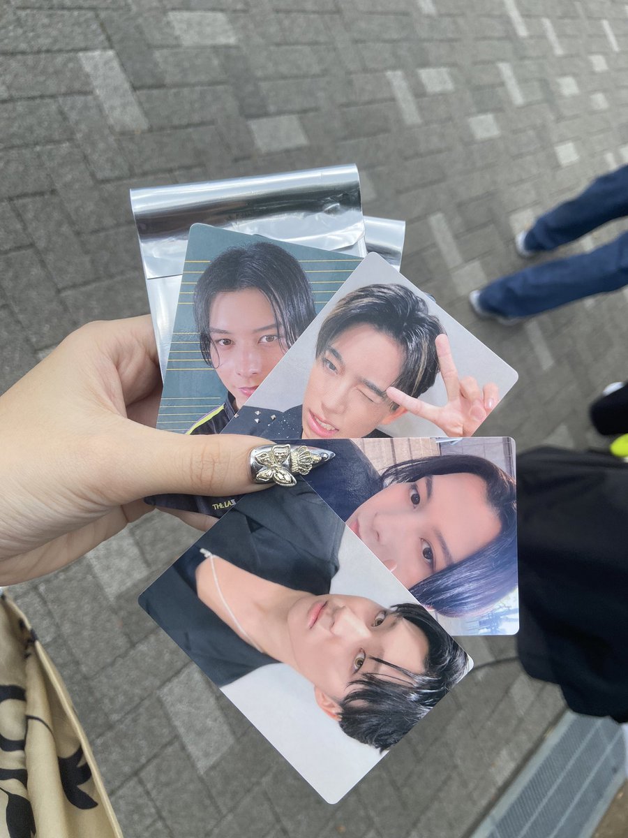 #ラスピ交換

BMSG THE LAST PEACE ラスピ フォトカ
交換 譲渡 買取

譲：画像

求：ライキ　ルイ　ユウタ

フェス会場手渡し優先

#ラスピ交換 #BMSG交換 #BMSGFES