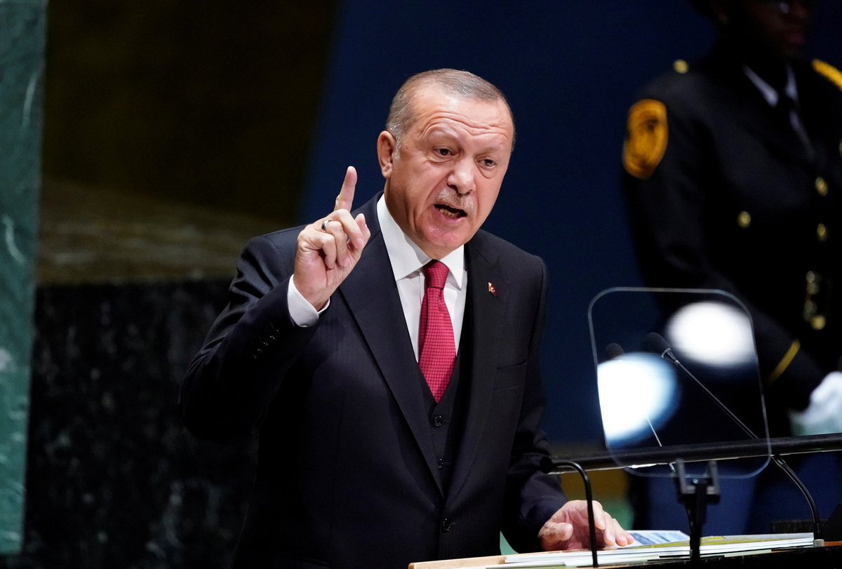 Şu cümle çok önemli!

Cumhurbaşkanı Erdoğan:

"Bugün geldiğimiz nokta itibarıyla şu noktayı çok net görebiliyoruz. İkinci Dünya Savaşı'ndan sonra galipler eliyle kurulan düzen işlevliğiyle birlikte itibarını da yitirmiştir."