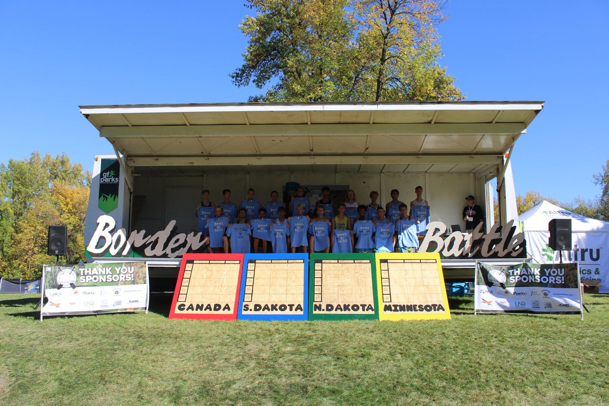 Back to Back wins for <a href="/SFLXC/">SF Lincoln XC</a> in Boys AA! Bismarck High, <a href="/perhamcc/">Perham XC & Track</a>, Davies, and Aberdeen Central round out the Top 5.

Congrats to Owen Hintz of Bismarck High, individual winner in AA! His time of 15:06.9 is a new overall course record!
live.herostiming.com/meets/56590/ev…