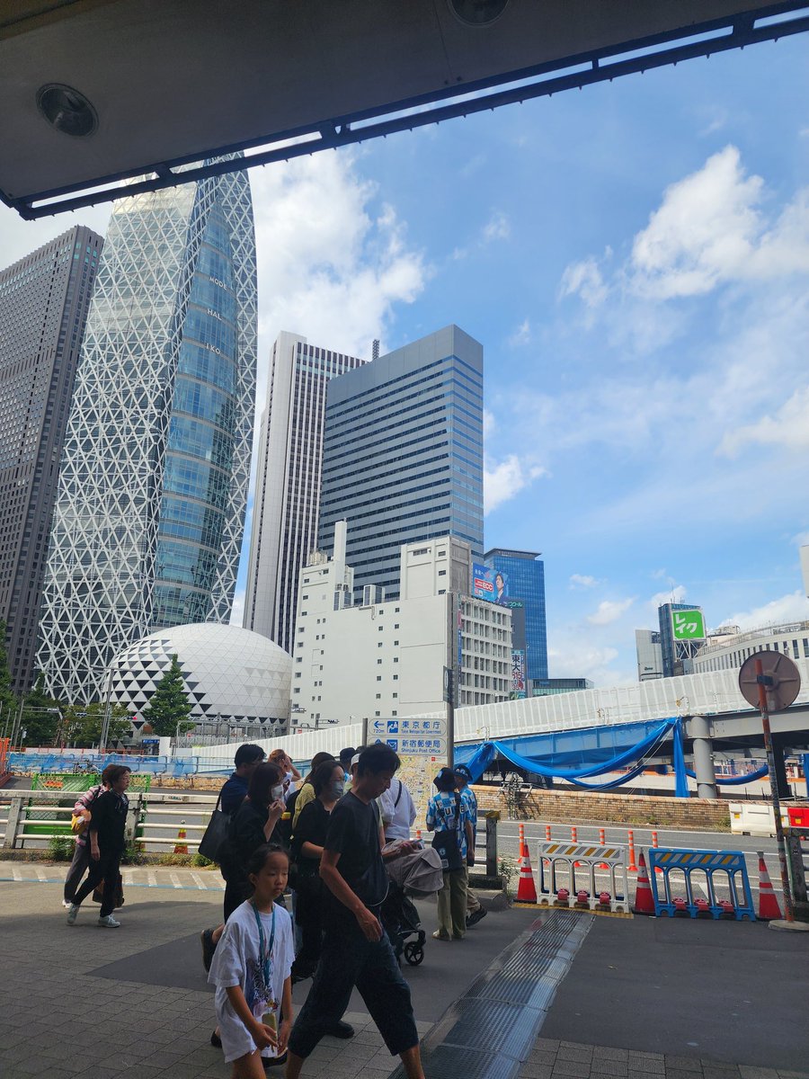 東京は未だに吐くほど暑いんですけど