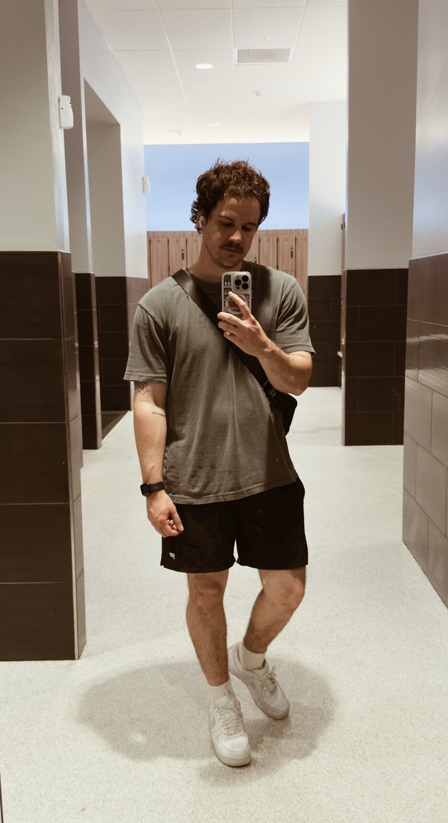 WhyyTom's tweet image. Weekend