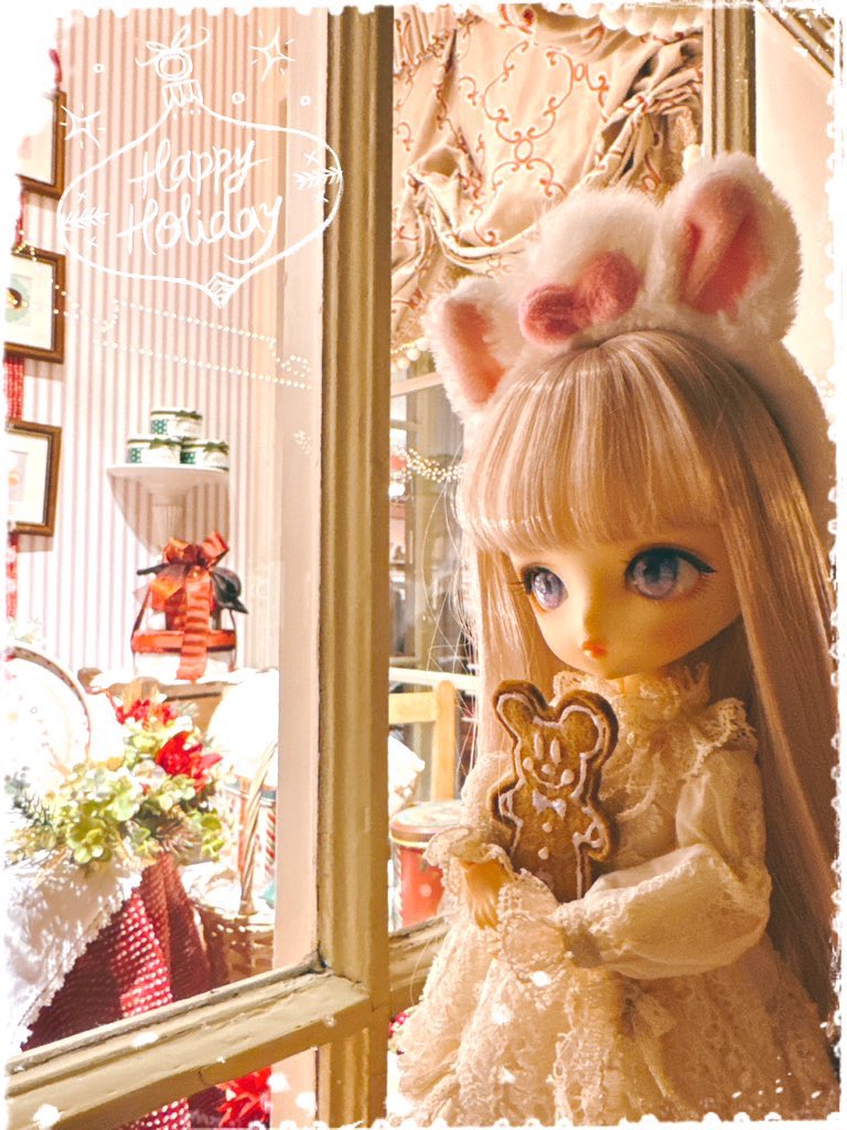 Rico_vl's tweet image. ミニカチューシャはわりと頻繁に新作出るしベーシックなものは売り切れても再入荷あったりなので、持ってるとコーディネートの可能性が無限に広がって楽しいですよ💕
3枚目のストラップとチャームのように期間限定グッズ絡めるコーデとかも閃くとアガります🙌✨
#Harmoniabloom #ハルモニアブルーム