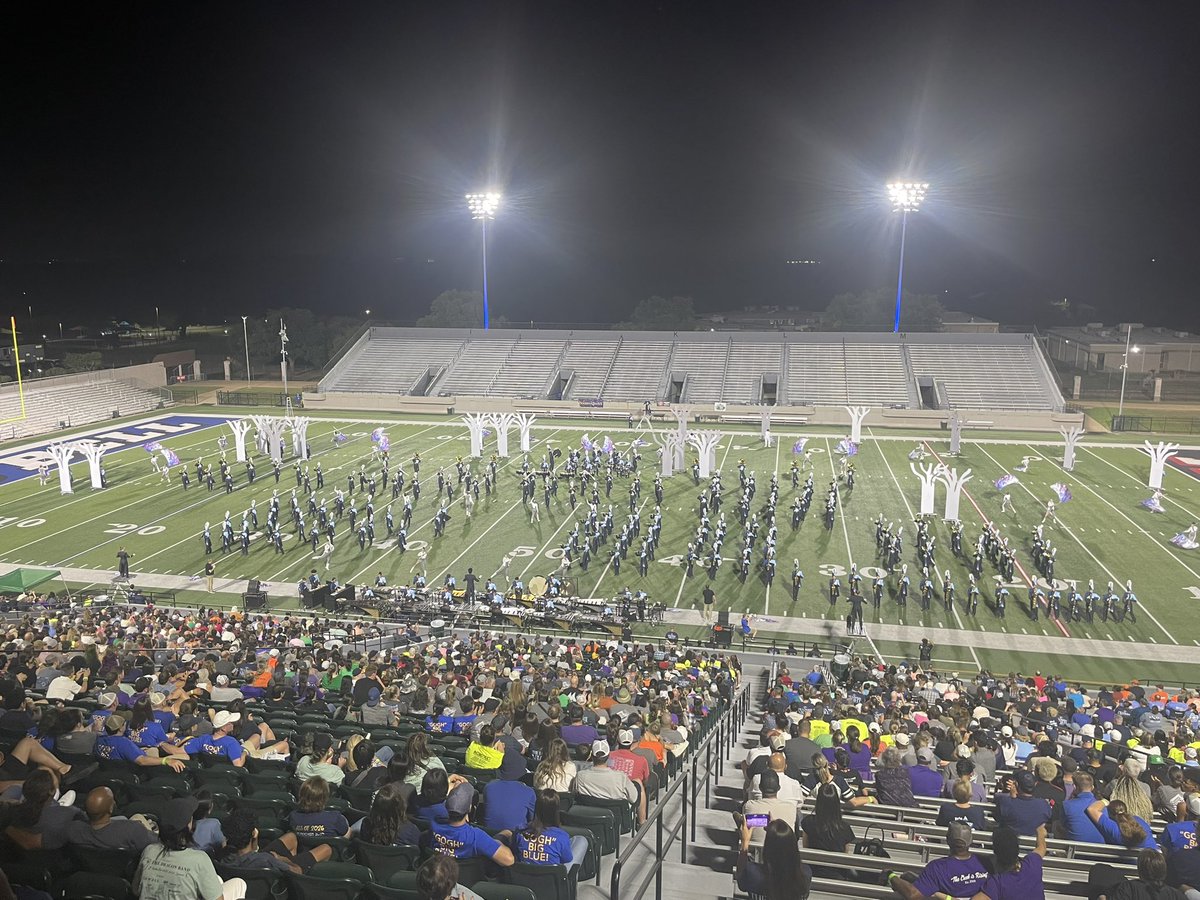 HEB Marching 🎶 tweet media