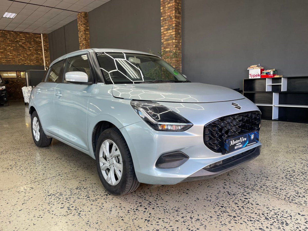 REALHAZEL_CAR's tweet image. 2025 Suzuki Swift 1.2 GL+

Mileage: 6 400km 
Transmission: Manual 
Color: Silver  
Fuel: Petrol
Body Type: Hatchback
Extras:Electric windows.

Installment Est R3 790pm

Call or WhatsApp 068 442 3162

 WhatsApp only 076 934 9110

#HeritageDay