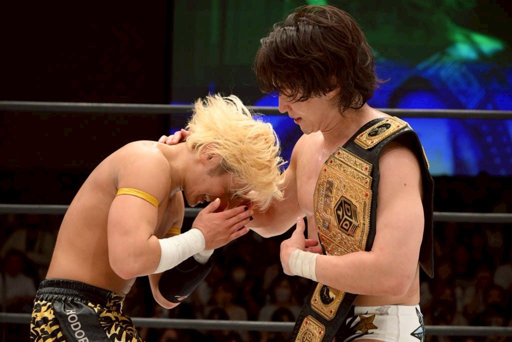 今自分の持っているものを全て出した。
けど上野さんには勝てなかった。
KOD無差別のベルトには届かなかった。
改めて自分のいる団体のレベルの高さを知った。
俺も必ずddtの中心レスラーになる。
必ずまたこの舞台、この景色に立つ。
それが俺が目指してきたプロレスラーだから。
#ddtpro