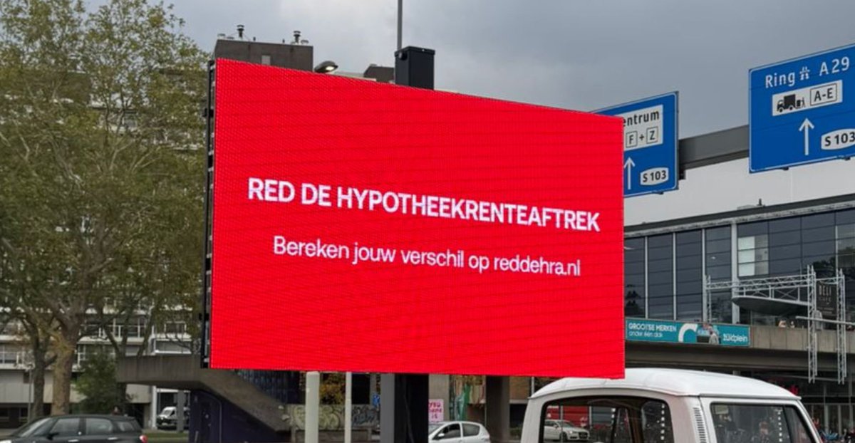 Voor huiseigenaren is de hypotheekrenteaftrek het verschil tussen wel en niet rondkomen. 

Bereken met onze calculator wat de hypotheekrenteaftrek voor jou maandelijks betekent.

👉 reddehra.nl