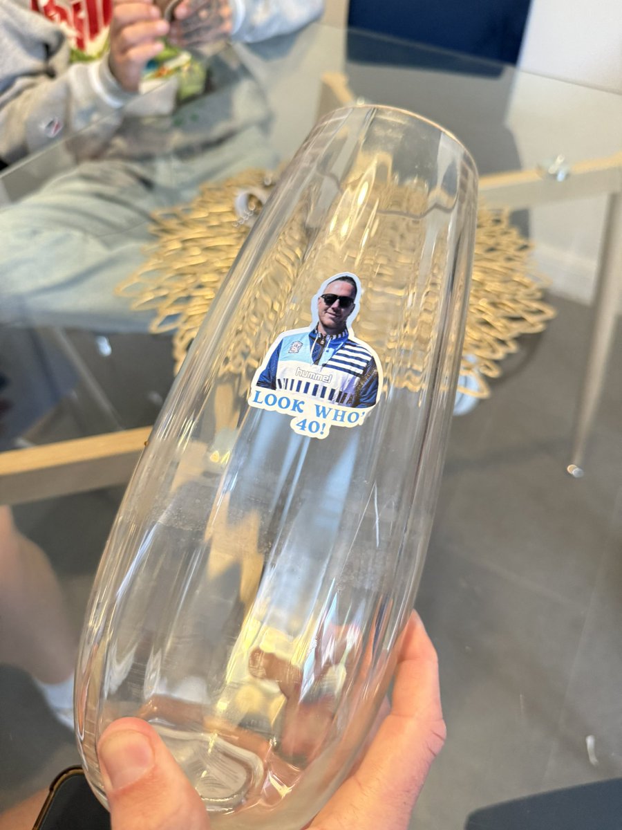 Whoever was 40. I hope you had a good night 🤣 #PUSB