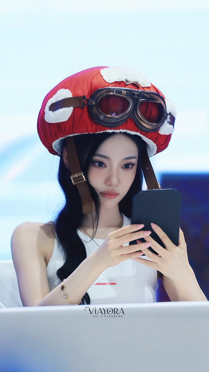 250928 PPMQ fansign day2

#닝닝 #NINGNING  #宁艺卓 #에스파 #aespa #宁宁 #寧藝卓 #寧寧 #AESPA