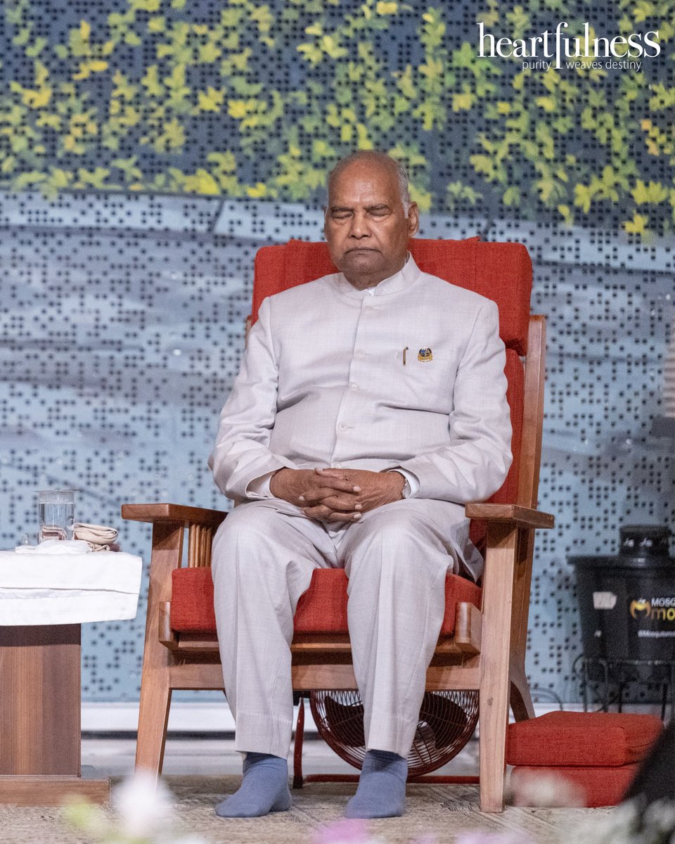 kanhashantivan's tweet photo. The 70th birthday celebrations of Rev. Daaji 🌸 @kamleshdaaji at @kanhashantivan began with a meditation. 🌿
He inaugurated Heartfulness Way part 2, followed by musical performance &amp; the distribution of books by Daaji, filling hearts with joy. 📚 https://t.co/RPu52S8aPc