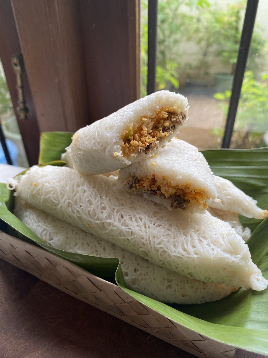 calorie_palate's tweet photo. Savoury lavariya 🫣 (pol sambol + fish) https://t.co/y7NHAhLIDS